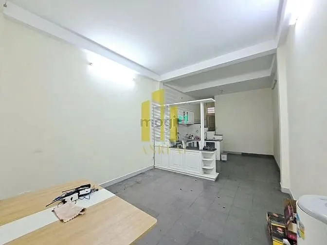 Nhà 2 Lầu Mặt Tiền Kinh Doanh Ngay Đường Trần Não Giá 25 Triệu