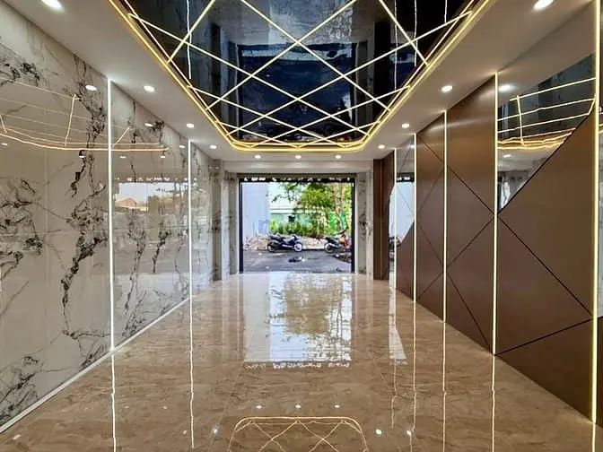 Nhà Đường Xe Hơi Thạnh Xuân 25, Dt:4X14M, Lửng, 3Lầu, 4Pn, Gara Xe