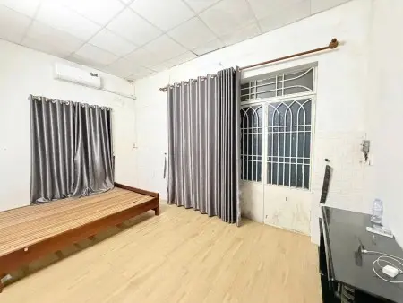 Cho Thuê Phòng Tầng 3 Trong Nhà Nguyên Căn