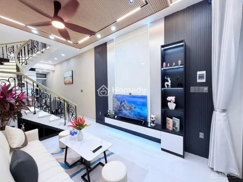 Nhỉnh 4 Tỷ Có Ngay Nhà Full Nội Thất Ngay Trung Tâm Hải Châu, Sổ Hồng Chính Chủ