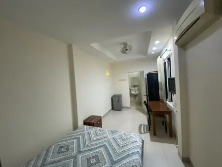 Phòng Đầy Đủ Tiện Nghi. Gần Đài Truyền Hình Và Trường Khoa Học Xã Hội & Nhân Văn 150 Mét...