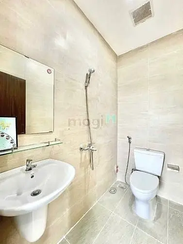 Phòng Mới Xây 100% Đón Nắng Gần Sân Golf Tân Sơn Nhất