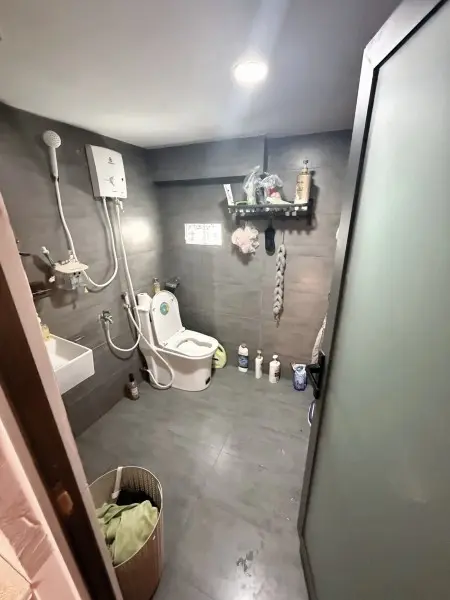 Ngay Quận 10 Giá Ok, Full Nội Thất Máy Giặt Riêng , Thoáng Mát Sạch Sẽ, Tiện Đi Lại Ueh, Bách