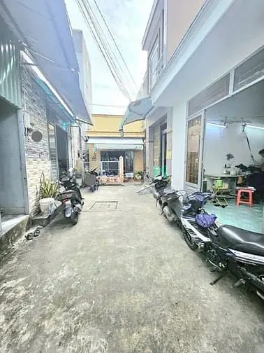 Bán Nhà Hẻm Oto Phan Văn Hớn, Tân Thới Nhất Q12 - 4Mx11M - 3 Tỷ 900