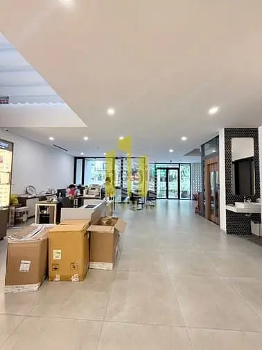 Biệt Thự Bát Nàn Hầm 3 Lầu Sàn Trống - Thang Máy Giá 95 Triệu