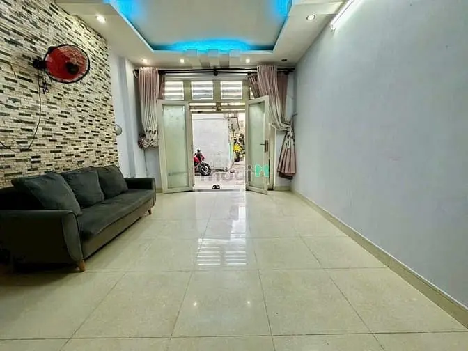 Nhà 2 Tầng Nguyễn Hữu Cảnh, Cách Landmark 81 Chỉ 300M, Sd 90M², 6.9 Tỷ