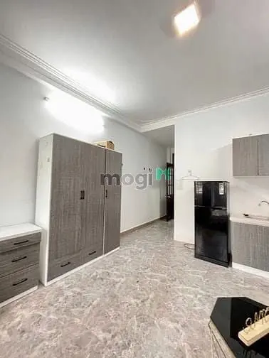 Cho Thuê Phòng Bancol Ngay Hoàng Sa Q1 Gần Cầu Bông - Cv Lê Văn Tám