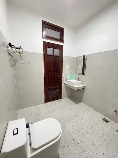 Cho Thuê Phòng Bancol Ngay Hoàng Sa Q1 Gần Cầu Bông - Cv Lê Văn Tám