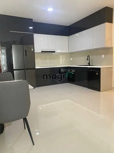 Cho Thuê Căn Hộ Chung Cư Cao Cấp Hưng Phúc Premier, 124M2, 3Pn, 2Wc.