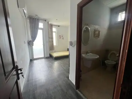 Cho Thuê Phòng Trọ Full Nội Thất Cửa Sổ Ban Công Thoáng Mát Ở Bình Thạnh Ngay Đh Hutech, Uef, Hiu