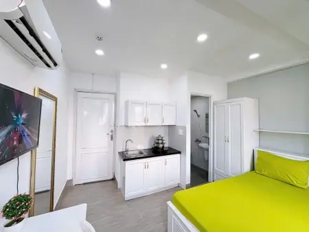 Phòng Mới Xây Cửa Sổ Lớn Tân Sơn - Phạm Văn Bạch