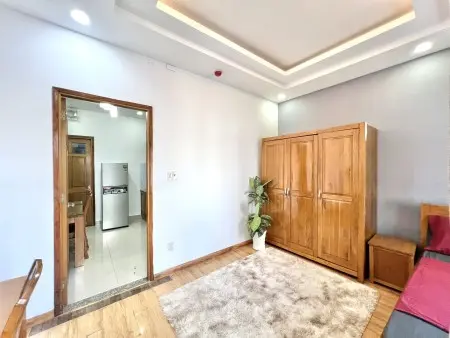 Phòng Tách Bếp Ban Công Gần Cv Hoàng Văn Thụ