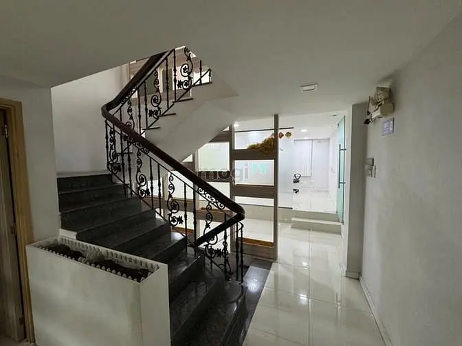 Nhà Mặt Tiền Khu Tên Lửa, 100M2 ( 6 X 17 ) 4 Tầng Thang Máy , 5Pn Mới