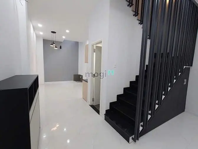 Nhà Mới Hiện Đại, (4Pn-4Wc), 4X15M, 316/8A Hoà Hảo Q10