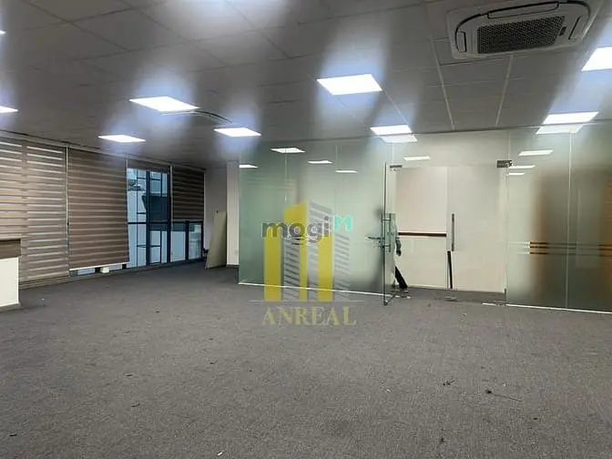 Cho Thuê Sàn Văn Phòng 150M2 Trống Suốt - Thang Máy