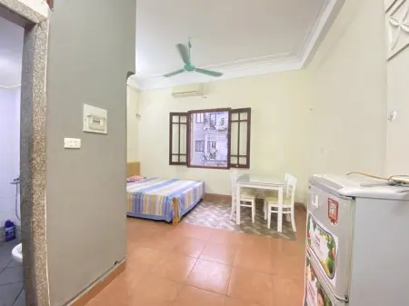 Cho Thuê Nhà Trọ Giá Rẻ 3,9 Tr Cầu Giấy Đại Học Quốc Gia, Báo Chí, Full Đồ Thang Máy