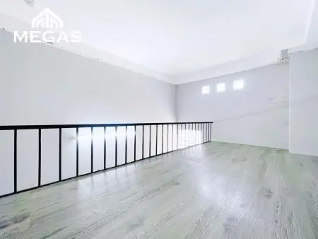 Phòng Mới Xây Lê Văn Sỹ, Full Nội Thất, Cửa Sổ, Gác Cao 2M, Gần Nhà Thờ Ba Chuông