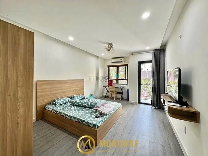 Cho Thuê Căn Studio Ban Công Tách Bếp Ngay Út Tịch Mới Nhất
