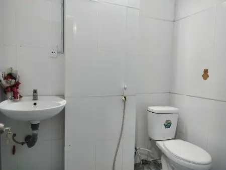 Phòng Trọ Mới 20M² Gần Khu Bàu Cát, Ngã 4 Âu Cơ Kênh Tân Hoá, Không Chung Chủ.