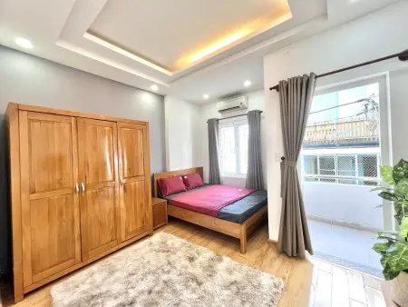 Phòng Tách Bếp Ban Công Gần Cv Hoàng Văn Thụ