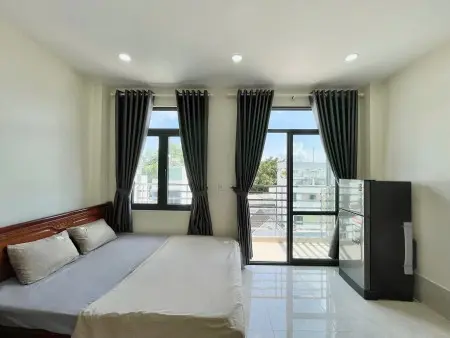 Phòng Ban Công Mới Xây Khu K300 Gần Bv Thống Nhất