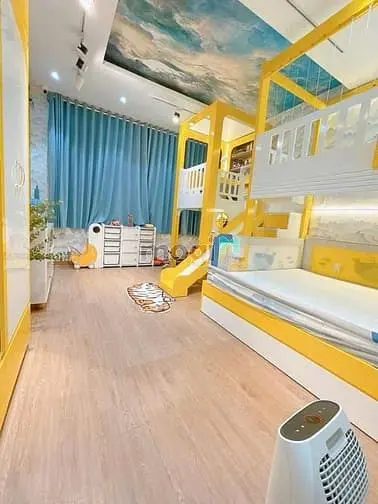 5 X 14M 5 Tầng Mặt Phố Võ Văn Tần - Cao Thắng Quận 3, Thang Máy 7Pn 7W