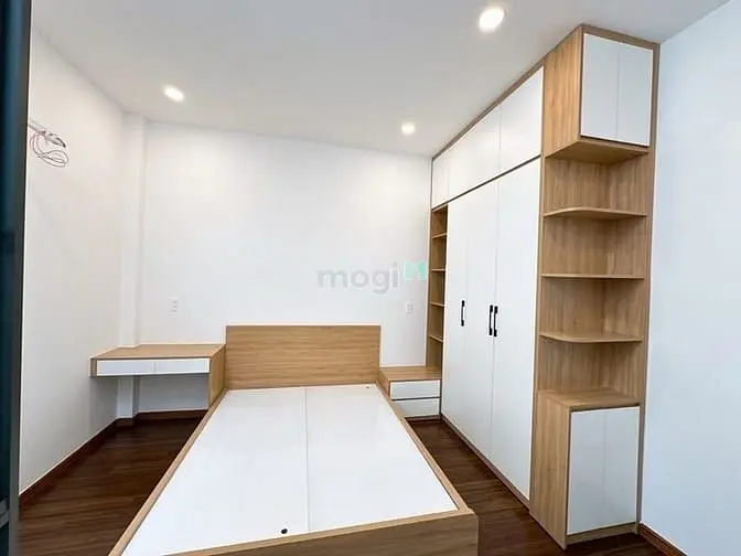 Bán Nhà Đẹp Đường Xe Hơi 8M Khu Phân Lô Đường Long Phước, 54M2 -2 Tầng