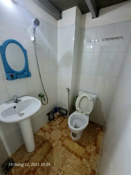 Phòng Đẹp Như Khách Sạn Nhưng Giá "Sinh Viên" – Có Thật Không?