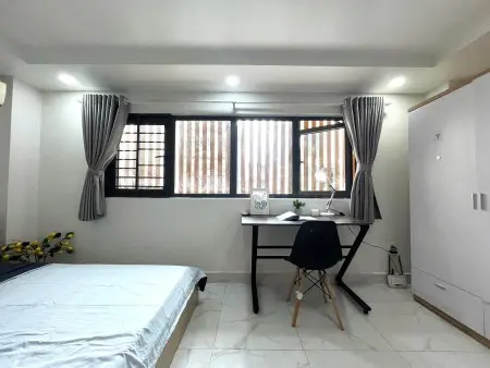 Phòng Full Nội Thất Ngay Hàng Xanh