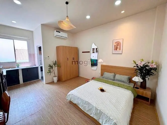 Cho Thuê Căn Studio Cửa Sổ Xinh Yêu Cực Thoáng Ngay Trung Tâm Phú Nhua