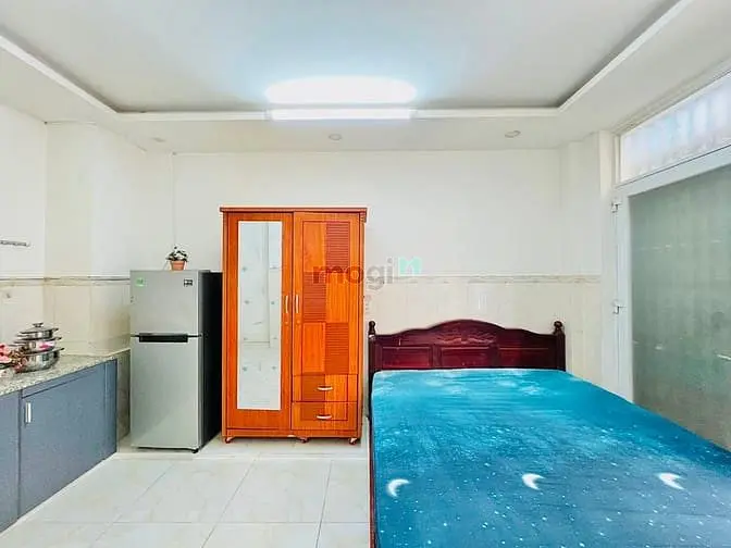 Phòng Cho Thuê Đầy Đủ Tiện Nghi, Cửa Sổ Thoáng Mát Gần Ngay Cống Lở