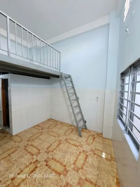 Phòng Đẹp Như Khách Sạn Nhưng Giá "Sinh Viên" – Có Thật Không?