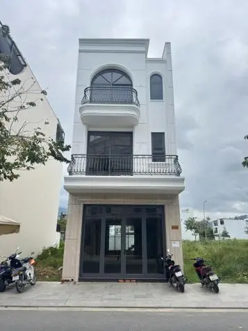 Nhà Phố Hoàn Thiện Vcn Phước Long Ii - Kiến Trúc Cổ Điển, Sổ Đỏ Sẵn, Giao Nhà Ngay