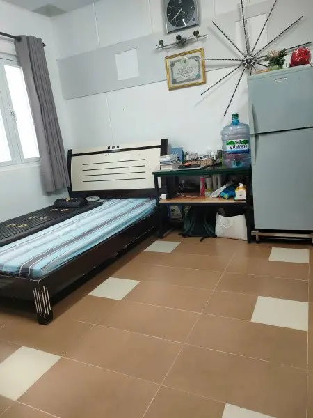 Hẻm 1168/33 Trường Sa, P.13, Pn - Phòng Đẹp, Đủ Tiện Nghi, Giờ Tự Do