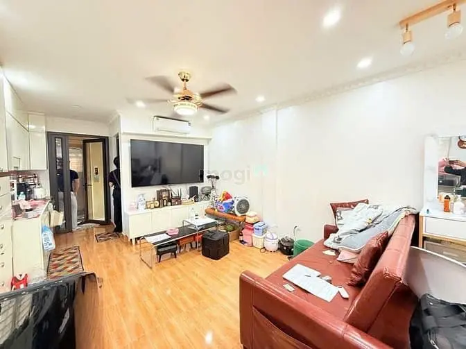 Bán Nhà Tôn Thất Tùng, Cách Mặt Phố 20M, 7 Tầng, Dòng Tiền: 18,8 Tỷ