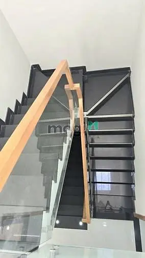 Bán Nhà 1 Trệt 2 Lầu 1 Tum– Long Trường , Q9 - Gồm : 4Pn. Giá 5 Tỷ 250