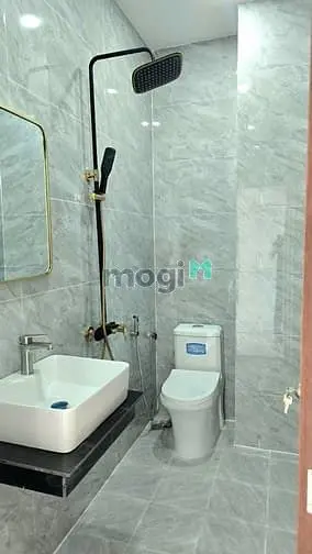 Bán Nhà 1 Trệt 2 Lầu 1 Tum– Long Trường , Q9 - Gồm : 4Pn. Giá 5 Tỷ 250