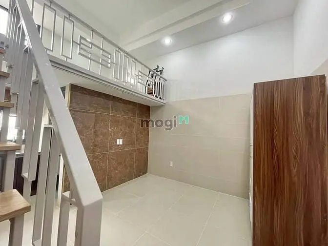 Cho Thuê Căn Gác Giá Rẻ Cửa Sổ Trời Cực Thoáng Gần Huflit Ba Gia