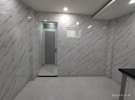 - Vị Trí Gần Ngay Trung Tâm Nên Rất Thuận Tiện Cho Việc Đi Lại Ngay Ngã Tư Cao Thắng Và Điện Biên Phủ