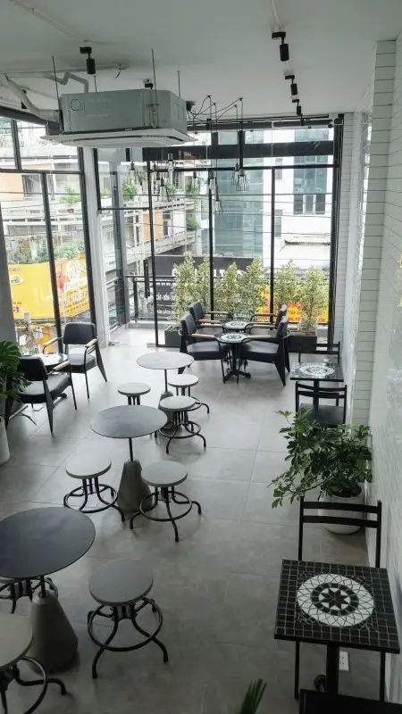 Mặt Bằng Mặt Tiền Cách Mạng Tháng Tám Quận 10 Cho Thuê Diện Tích 8.2X22M