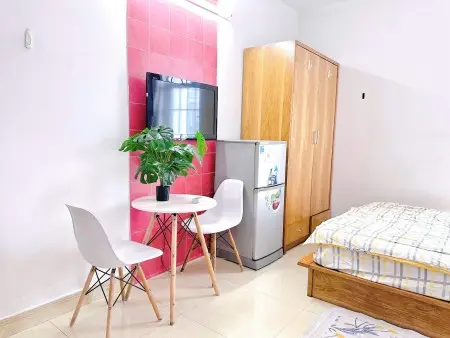 Cho Thuê Phòng Cửa Sổ Lớn Siêu Thoáng Ngay Phan Chu Trinh Gần Ngay Ngã Tư Hàng Xanh