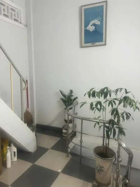 Cho Thuê Nhà 2.5 Tầng Mặt Tiền Chu Văn An, Hải Châu_9Tr