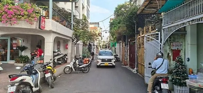 Nhà Hẻm 453/Lê Văn Sỹ Q.3 4,2M#12M 4 Tầng Sân Thượng Có Ban Công Rộng