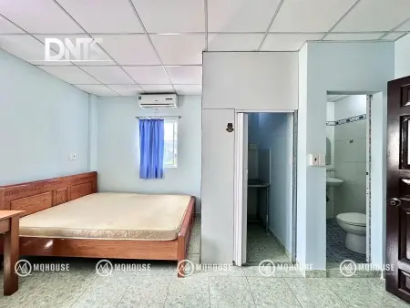 Phòng 35M2 Tách Bếp Gần Hàng Xanh, Bình Thạnh, Có Thang Máy, Hầm Xe Rộng, Sạch Sẽ, An Ninh