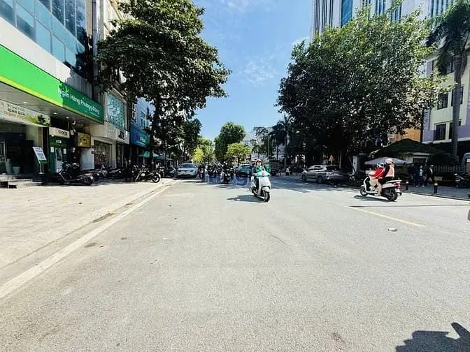 Siêu Đẹp | Mặt Phố Cát Linh | 30M2 X 7 Tầng | Mt 3.8M | Giá Chỉ 24 Tỷ