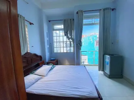 Cho Thuê Phòng Ban Công, Full Nt Gần Bxmđ Và Đh Hutech, Ngã Tư Hàng Xanh