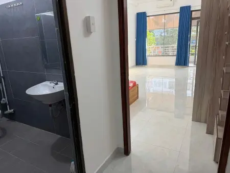 Phòng Xịn Đặng Thuỳ Trâm, Bao Rộng (Có Ban Công + Nội Thất)