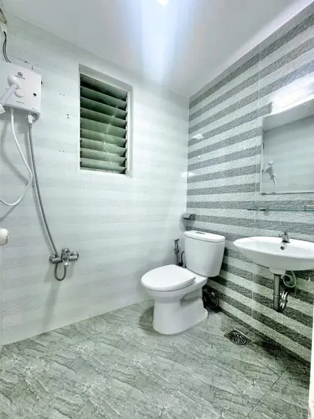 Phòng Trọ Tại Cmt8 Quận 3 Thoáng Mát Gần Đại Học Bách Khoa, Huflit