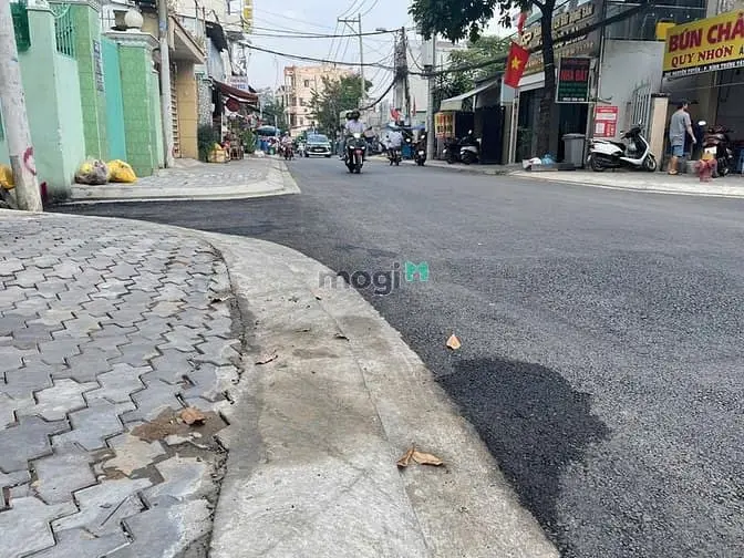 Bán Gấp Lô Đất 248M2, Góc 2 Mặt Tiền Đường Nguyễn Tuyển, Q.2 Giá Tốt