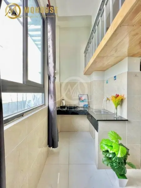 Cho Thuê Duplex Cửa Sổ Trời Ngay Vòng Xoay Lê Đại Hành - 5P Qua Đại Học Bách Khoa